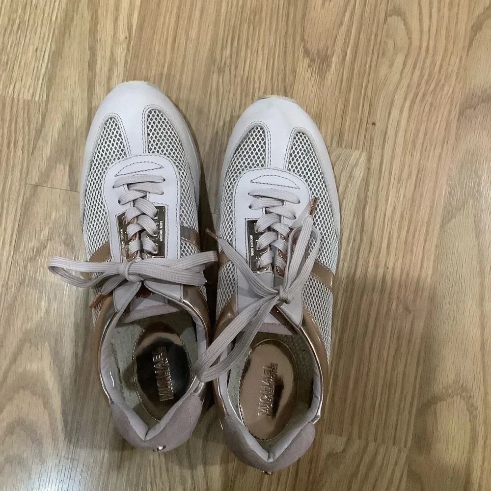 Michael Kors sneakers - Picture 2 of 5